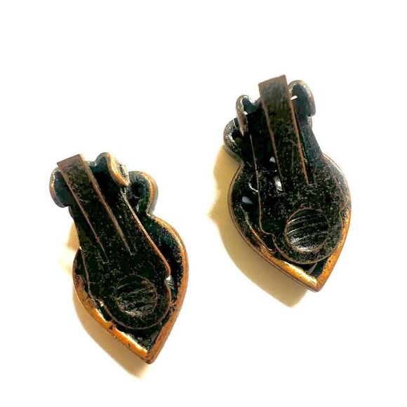 Copper tone clip on earrings - Picture 6 of 8